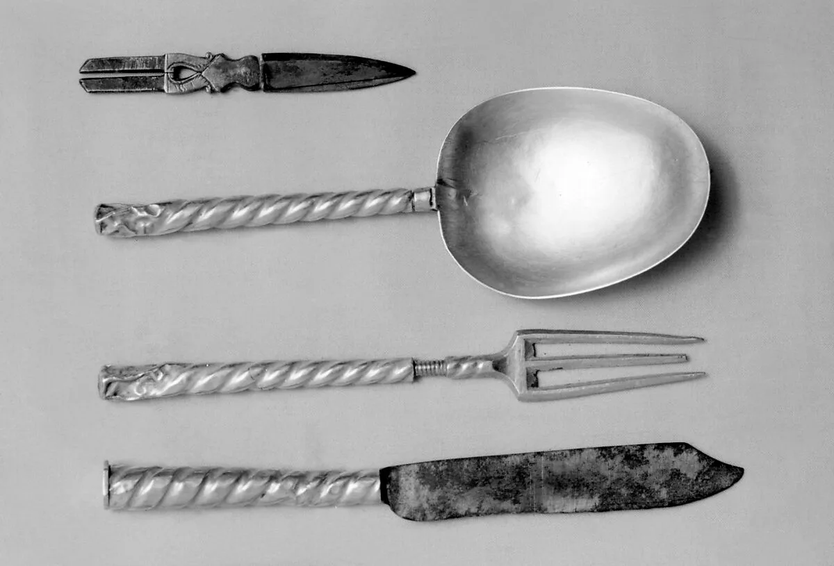 Traveling set — Unknown