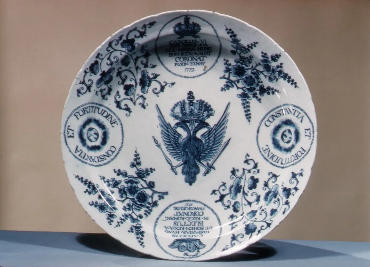 Dish — Lambertus van Eenhoorn|De Metaale Pot Factory