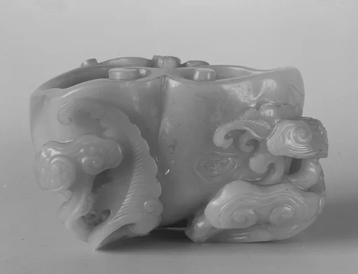 清  玉雕靈芝洗|Washer with magic fungus (lingzhi)