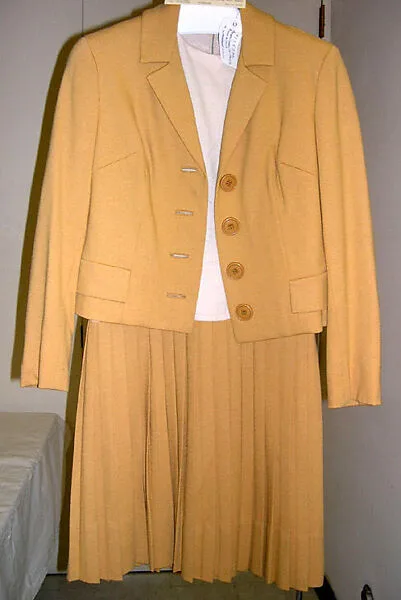 Ensemble — Anne Klein