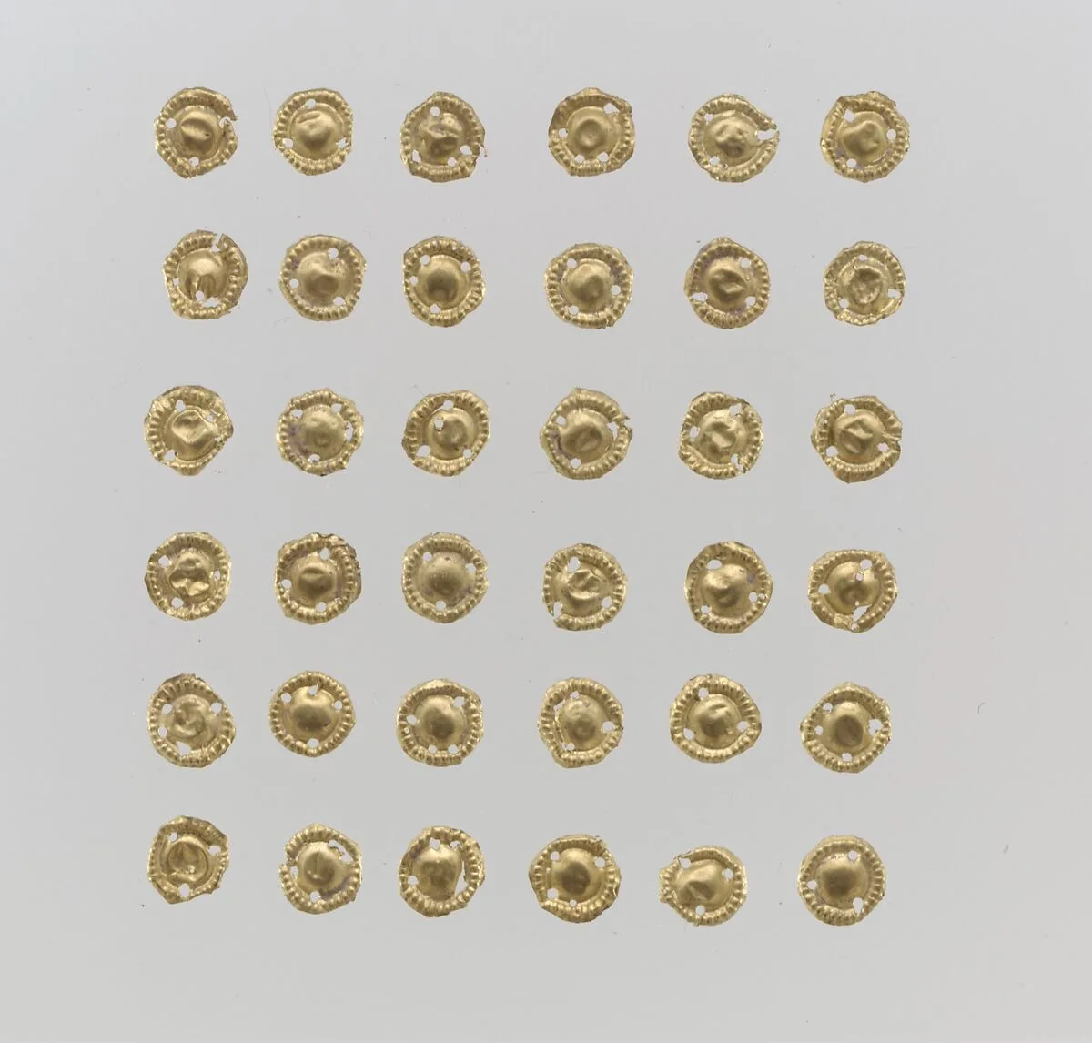Sheet appliques, circular, 120 — Unknown