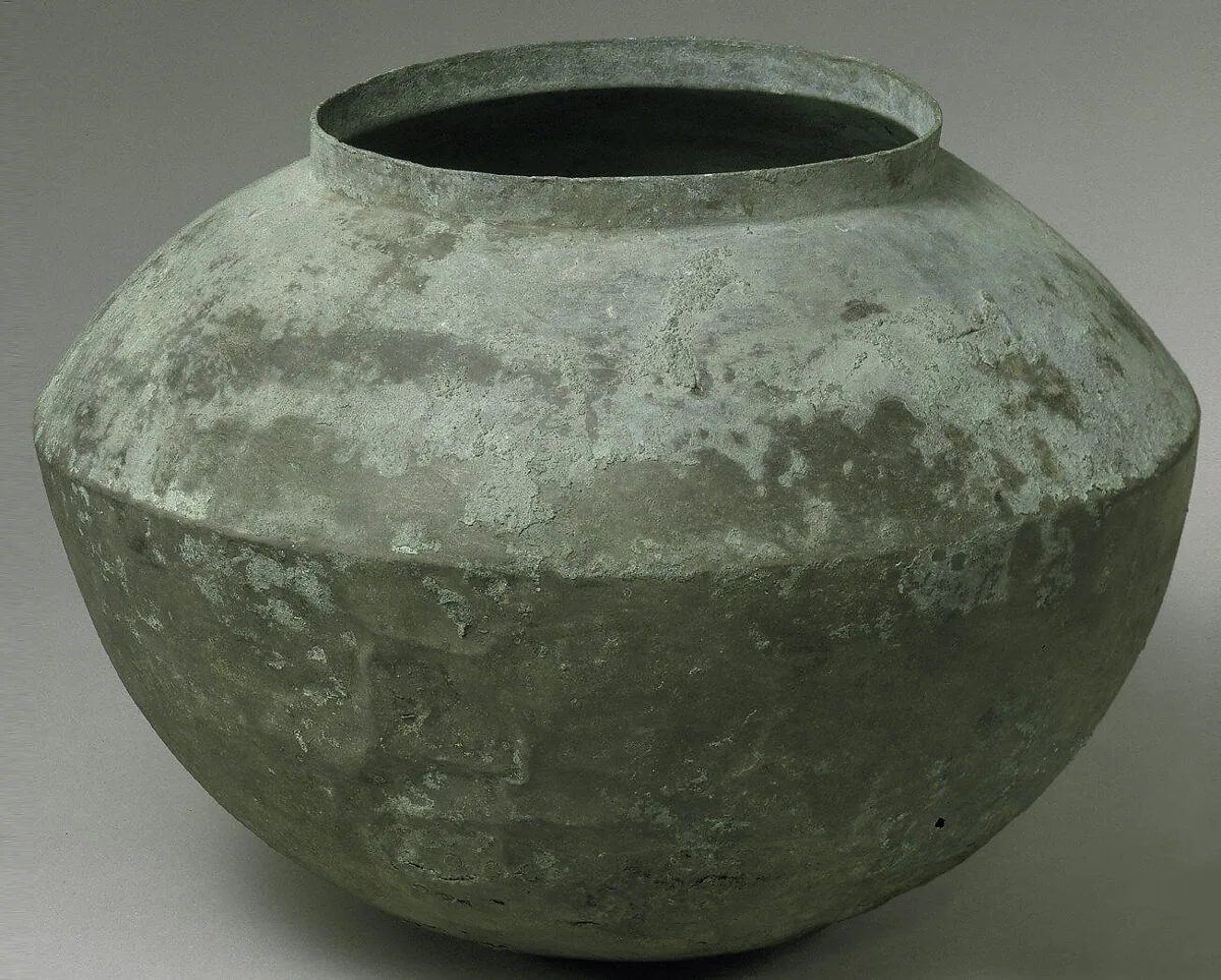 Bronze cauldron — Unknown