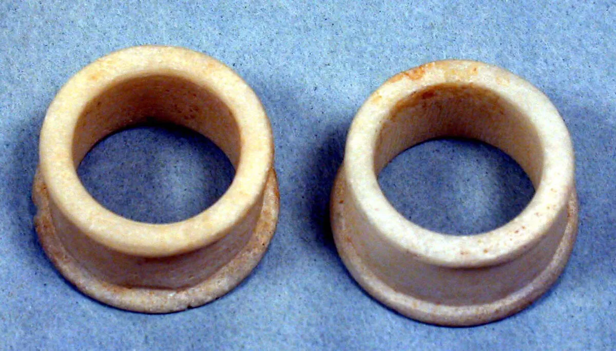 Stone Earflare — Unknown