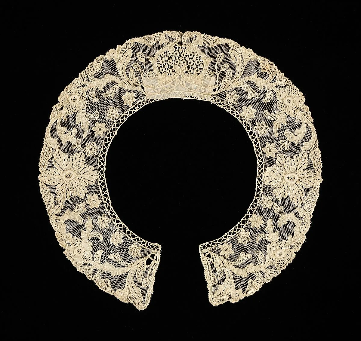 Collar — Unknown
