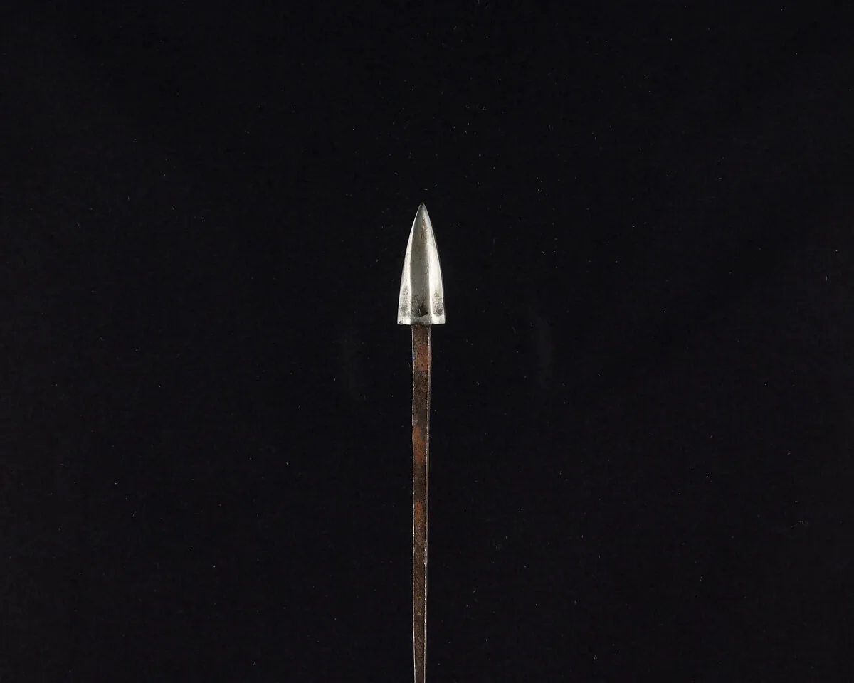 Arrowhead (<i>Yanone</i>) — Unknown