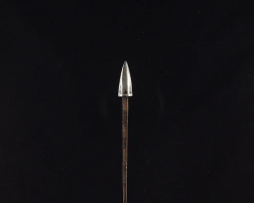 Arrowhead (<i>Yanone</i>)