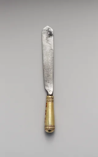 Miniature knife