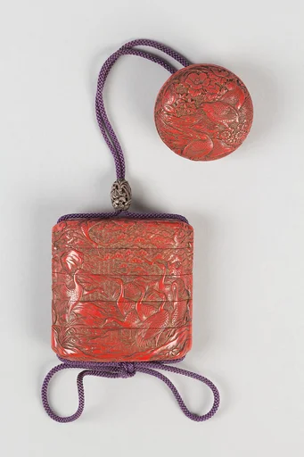 松竹梅鶴蒔絵印籠|Inrō with Cranes in Plum, Bamboo and Pine