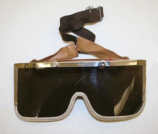 Ski goggles