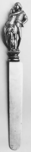 Knife