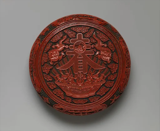 清乾隆 剔彩春壽寶盒|Precious Spring Longevity Box