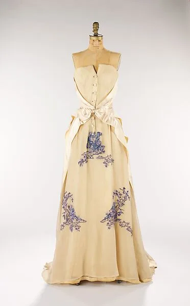 Evening dress — Hubert de Givenchy|House of Givenchy