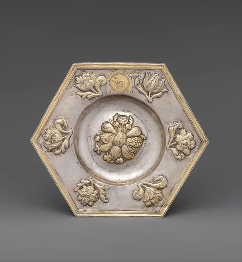 Dish (one of a pair)