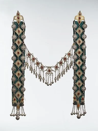Dorsal Plait Ornament