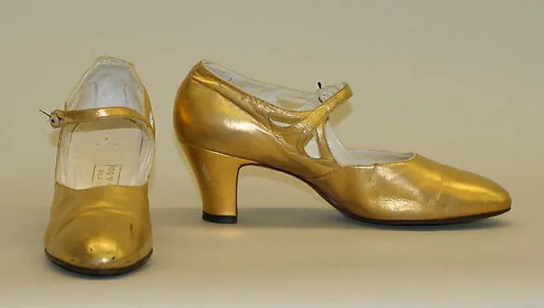 Evening shoes — Unknown