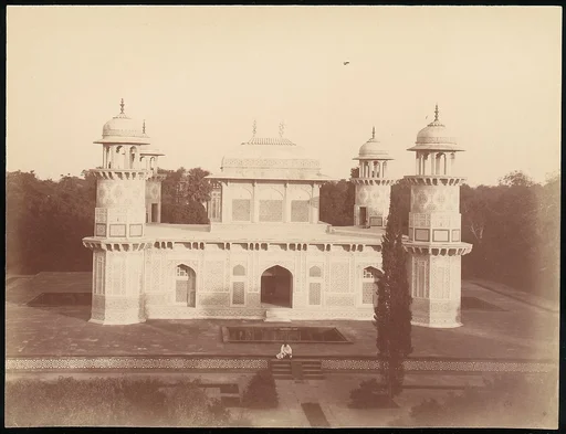[Itmad-Ud-Daulah's Tomb, Agra]