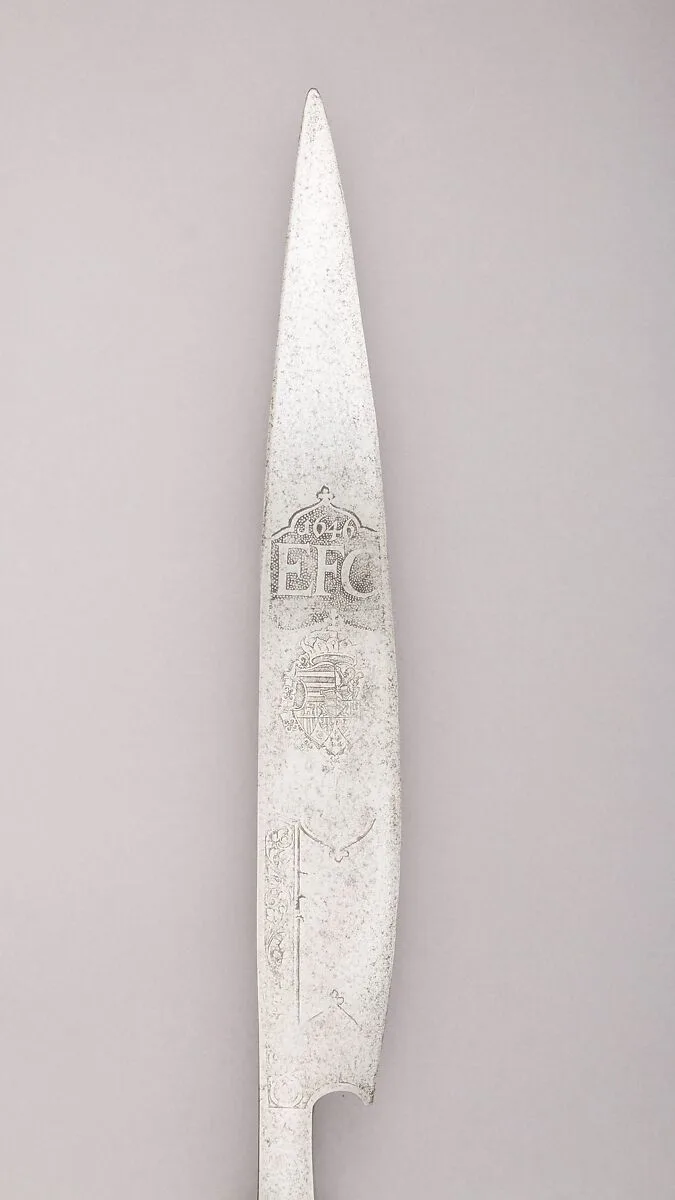 Staff Weapon — Unknown