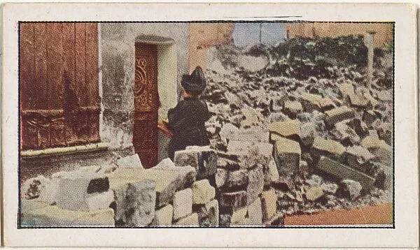Card No. 126, Ruins of Senlis After Its Bombardment by the Germans, from the World War I Scenes series (T121) issued by Sweet Caporal Cigarettes — American Tobacco Company|Underwood & Underwood
