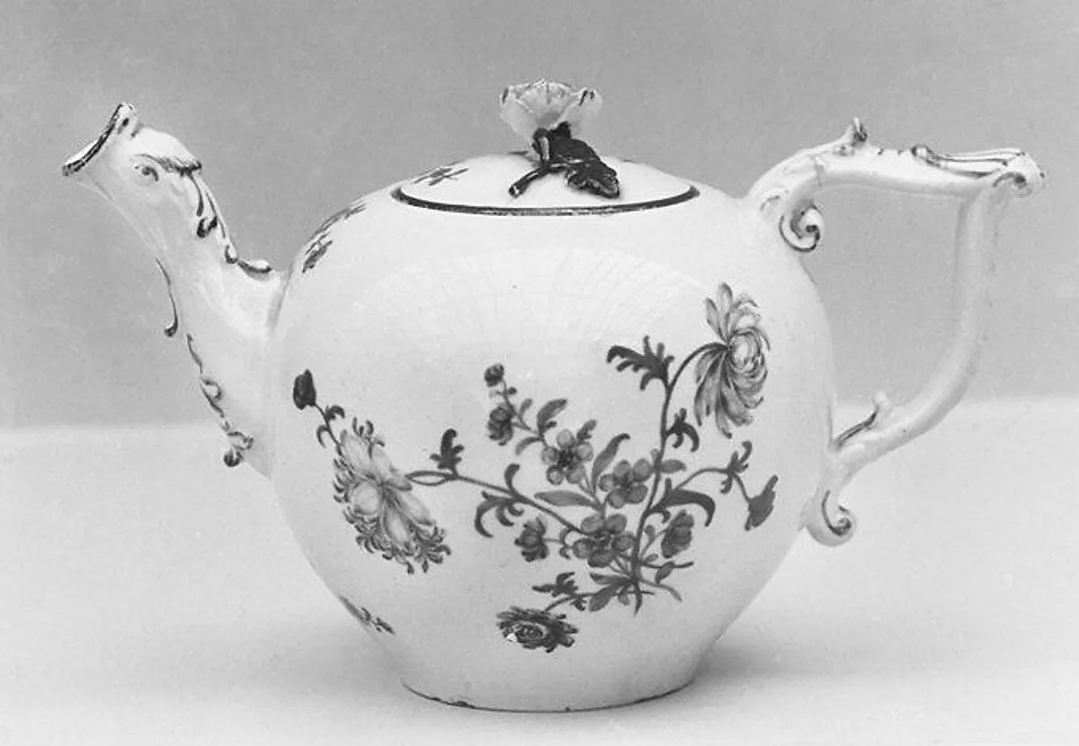 Teapot — Meissen Manufactory