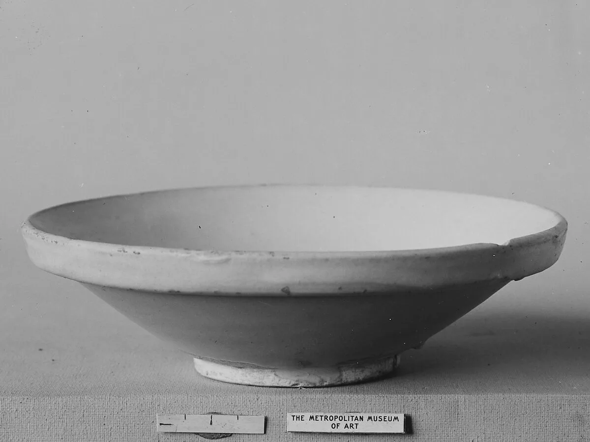 唐 緑釉陶碗|Saucer — Unknown