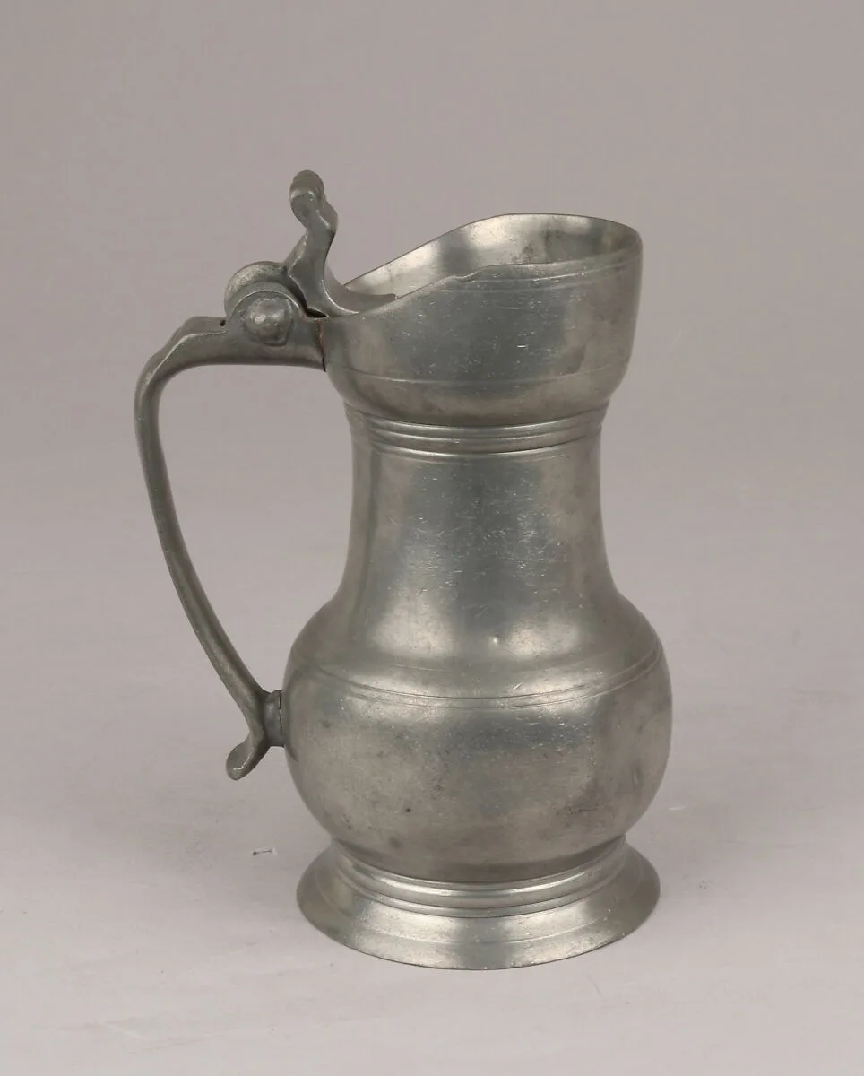 Pitcher (Pichet balustre avec gobelet en botte) — Charles Vovelle