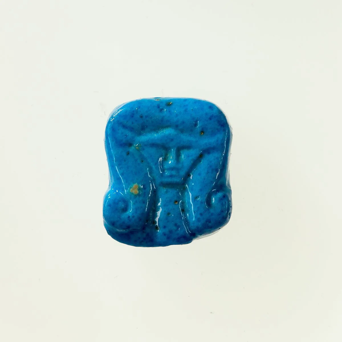 Hathor head amulet — Unknown