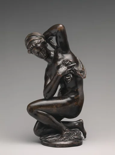 Crouching Venus