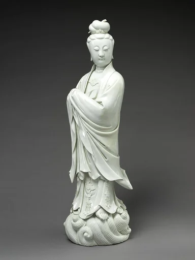 清 德化窯白衣觀音像|White-Robed Guanyin