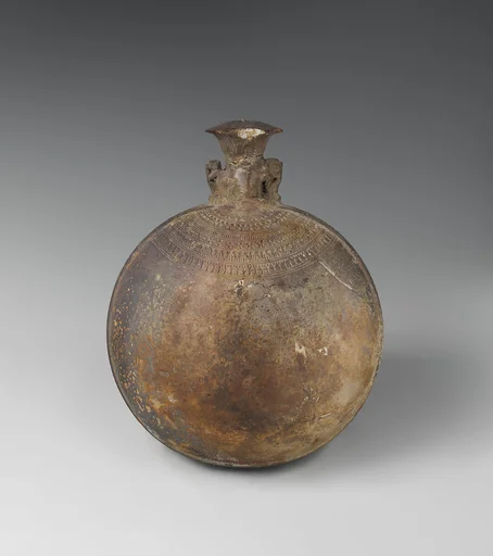 Lentoid Bottle ("New Year's Bottle") with the name of Padi..., the draftsman of the Divine Adoratrice, with names of others including Wahibrenebpehty