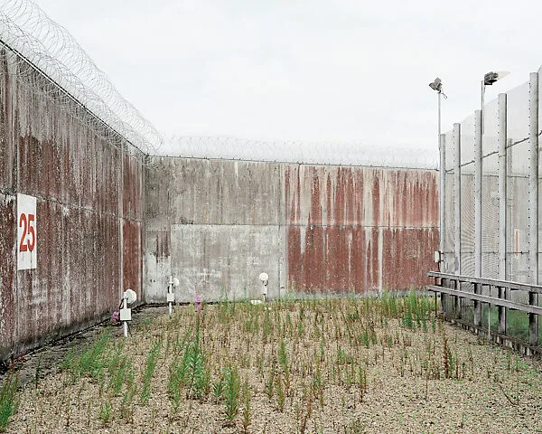 The Maze/Long Kesh Prison: Inertia Stage 25 — Donovan Wylie