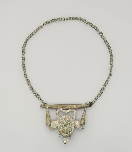 Necklace: Pendant (?)