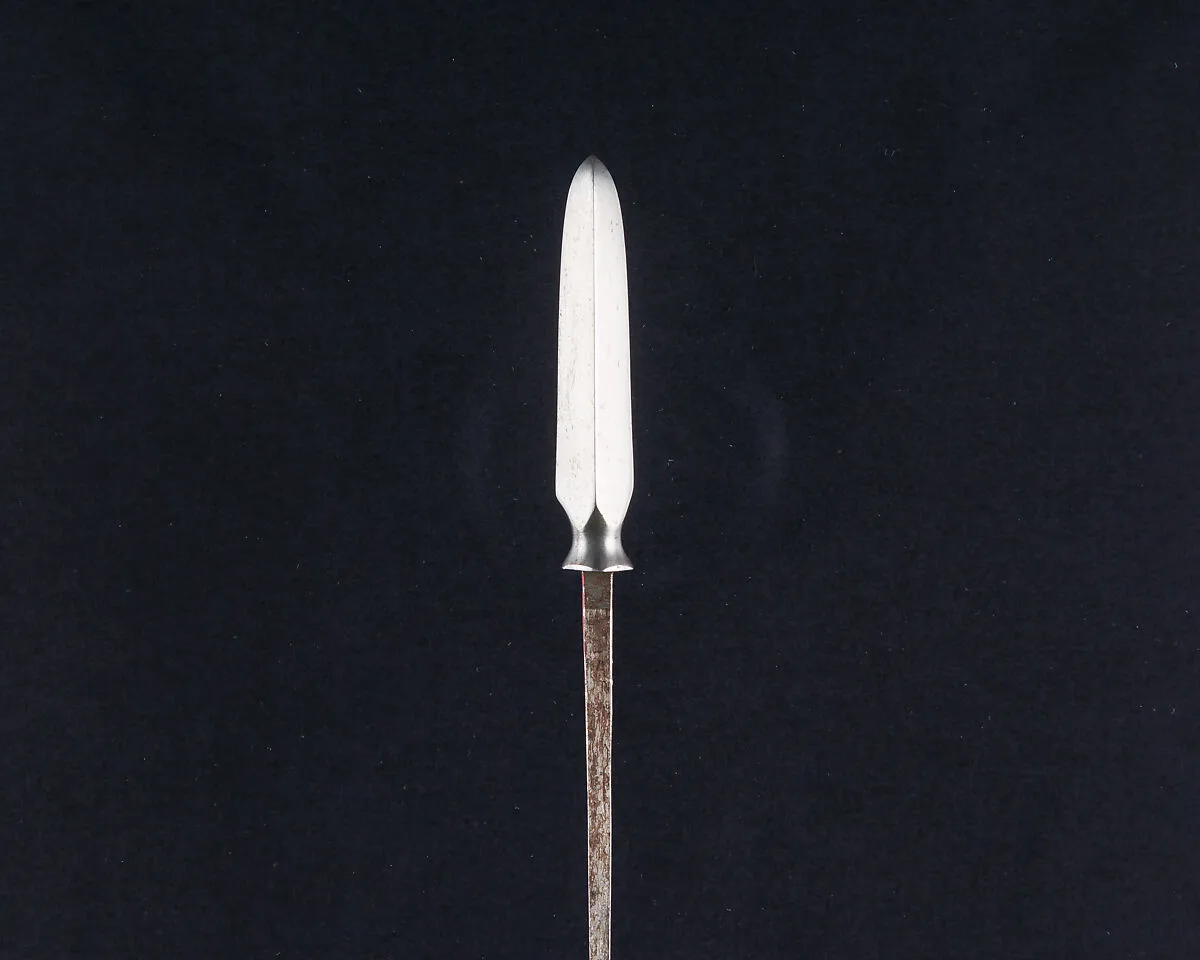 Arrowhead (<i>Yanone</i>) — Unknown