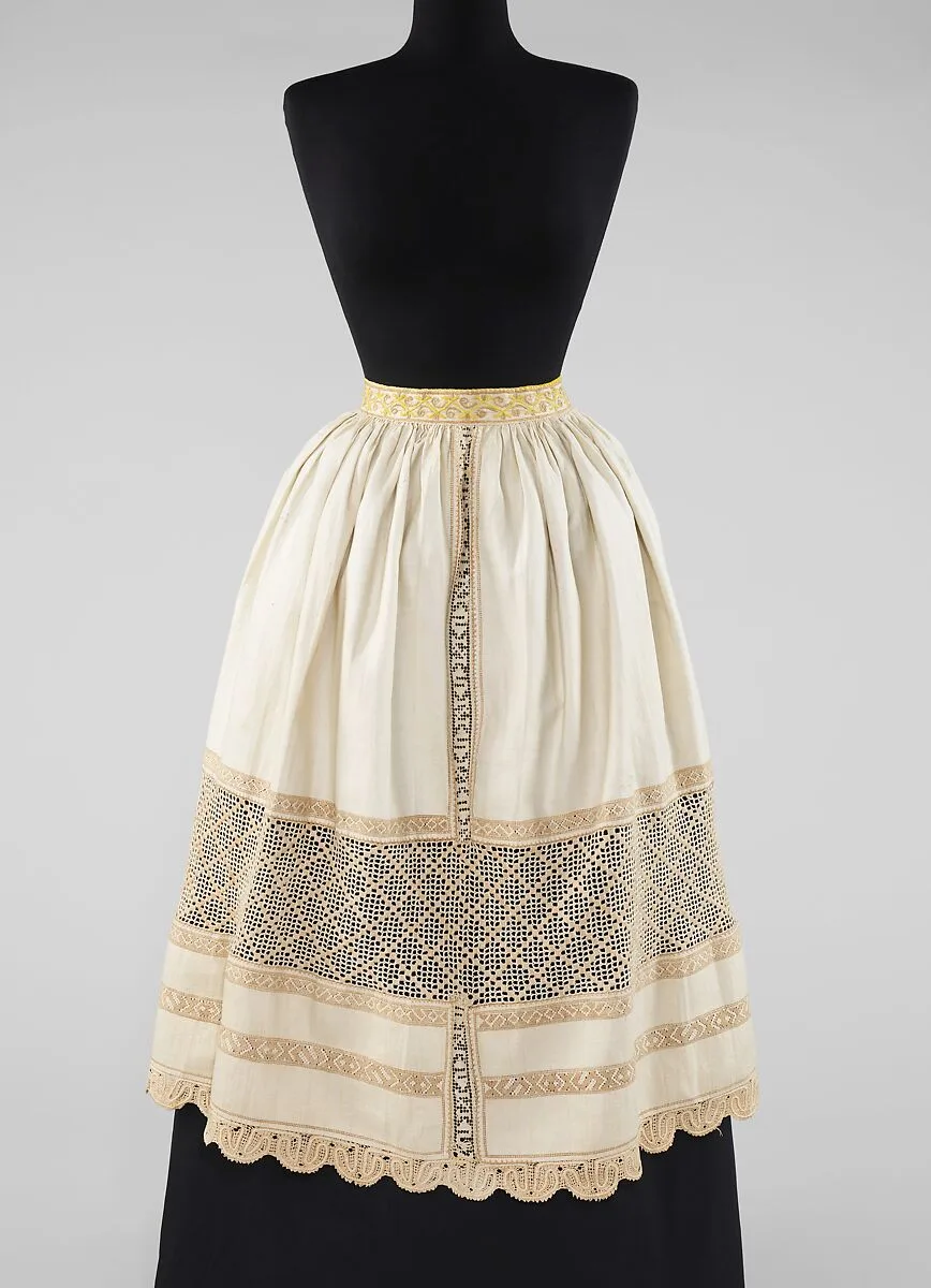 Apron — Unknown
