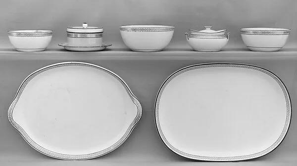 Sugar bowl with cover (part of a set) — Josiah Wedgwood and Sons