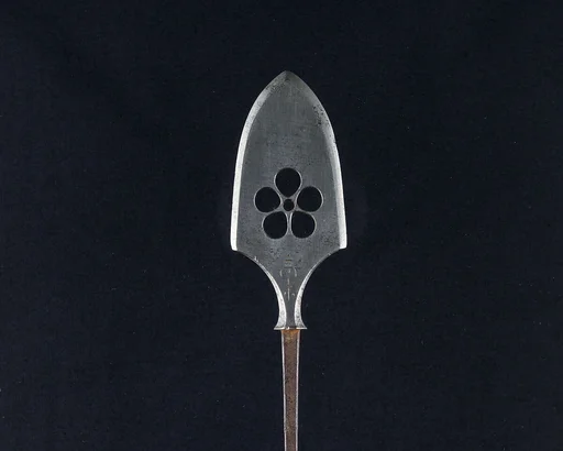 Arrowhead (<i>Yanone</i>)