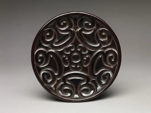 元末明初 雕漆黑面剔犀劍環紋盤|Dish with pommel scrolls