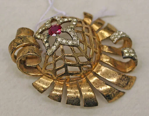 Pin