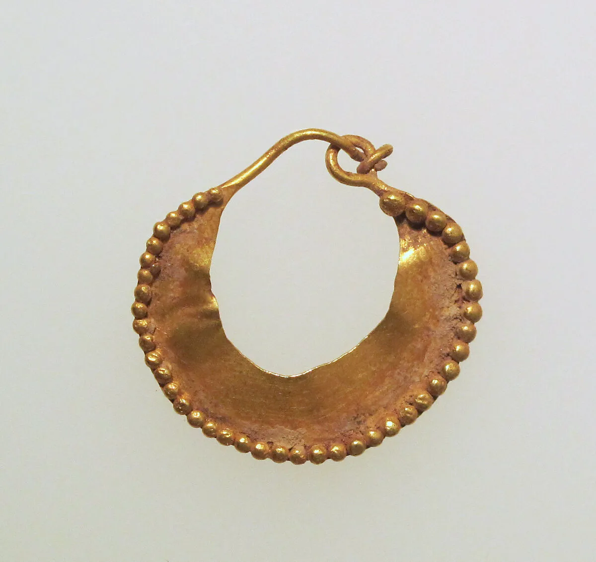 Earring, crescent-shaped — Unknown