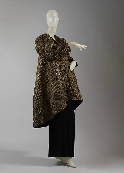 Evening coat — Madame Grès (Germaine Émilie Krebs)