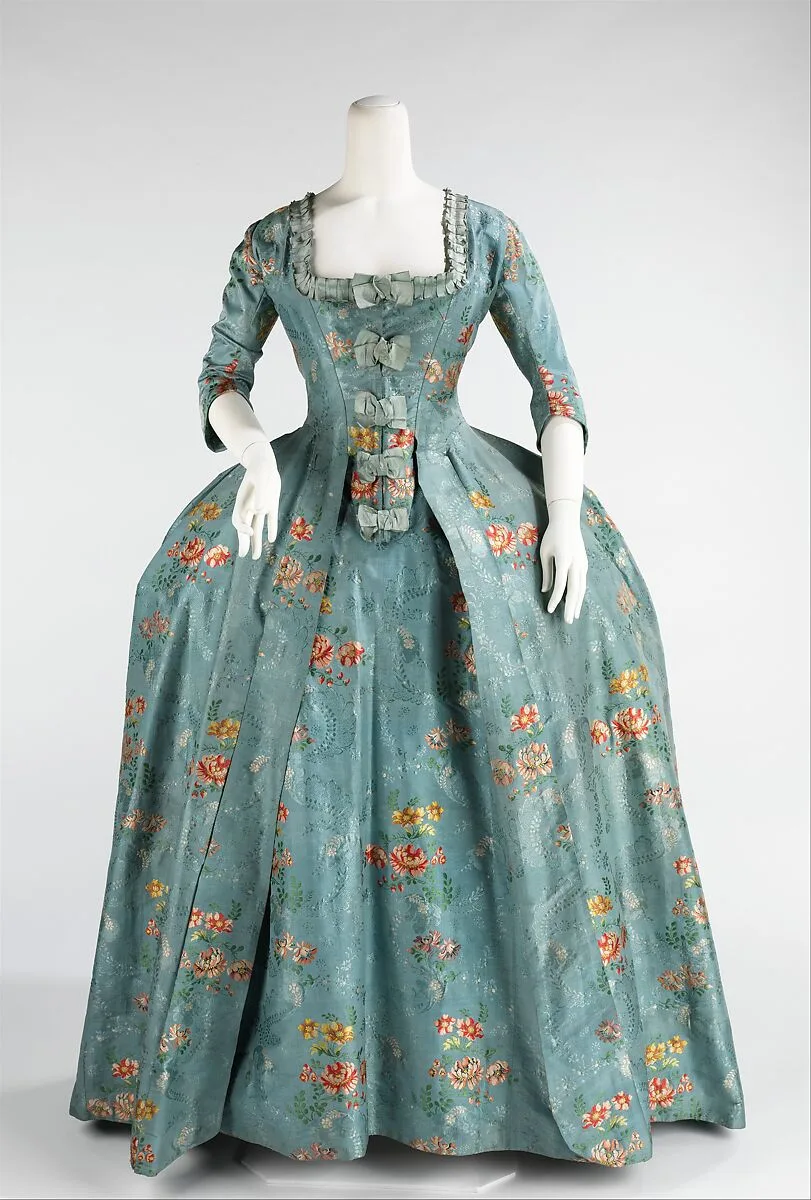 Robe à la Française — Unknown