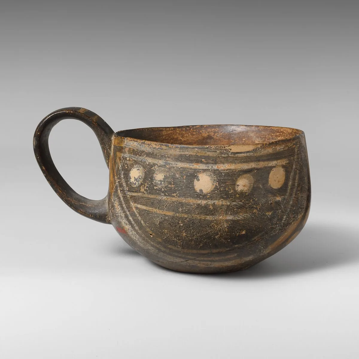 Terracotta one-handled cup — Unknown