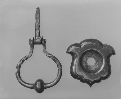 Knocker