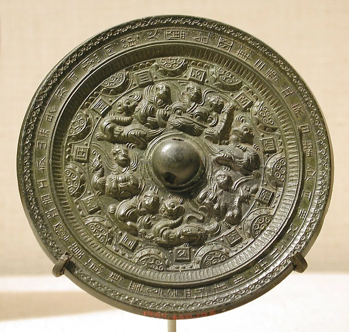 東漢 神僊異獸紋銅鏡|Mirror with deities and mythical creatures — Unknown