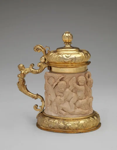 Tankard with cover