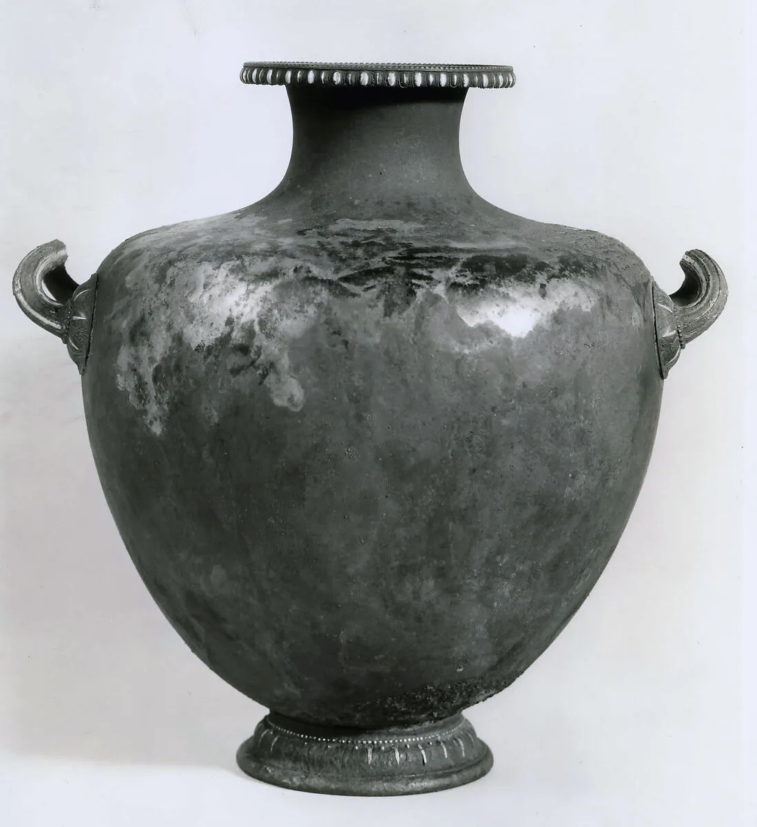 Bronze hydria (water jar) with silver inlay — Unknown