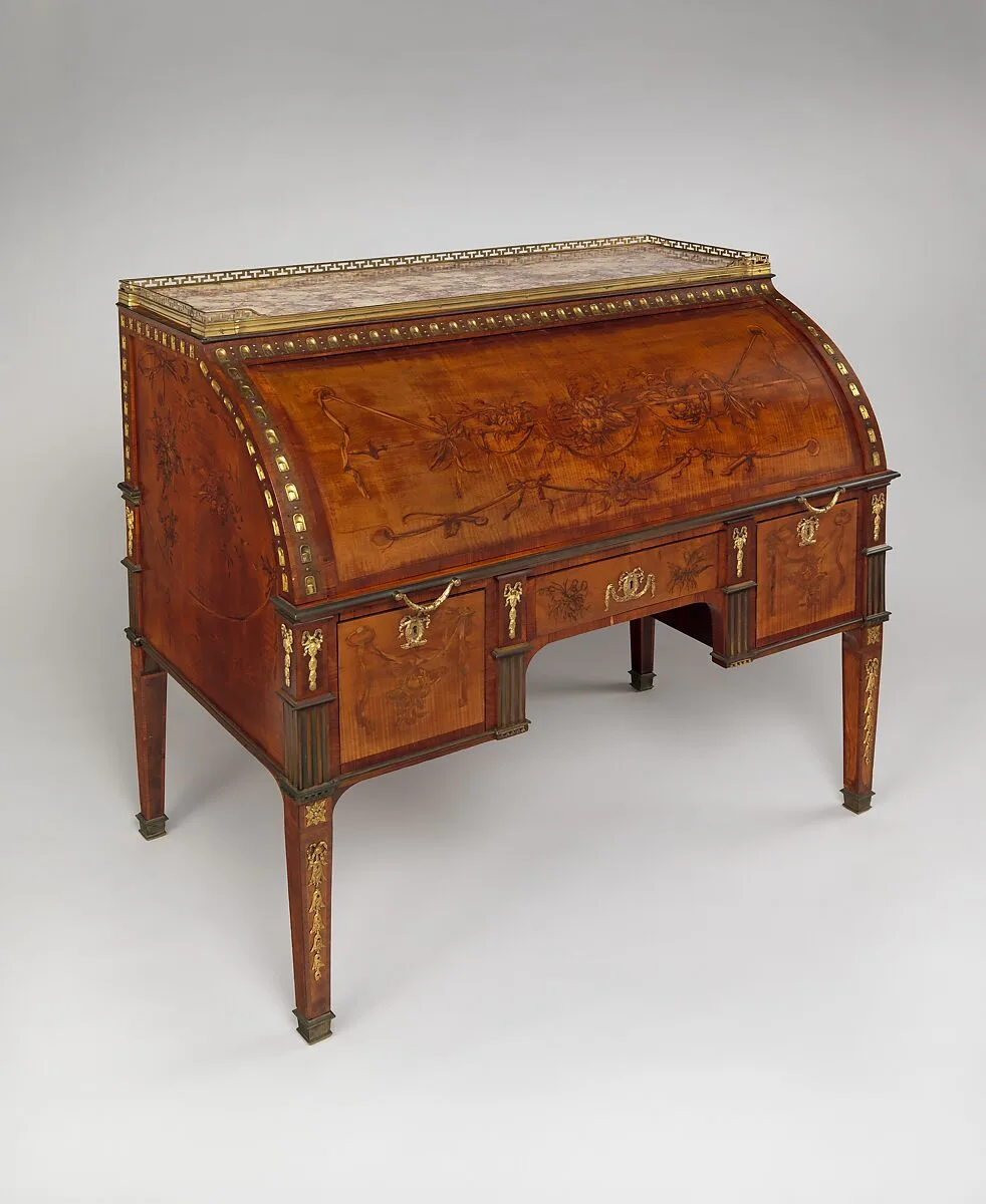 Rolltop desk — David Roentgen