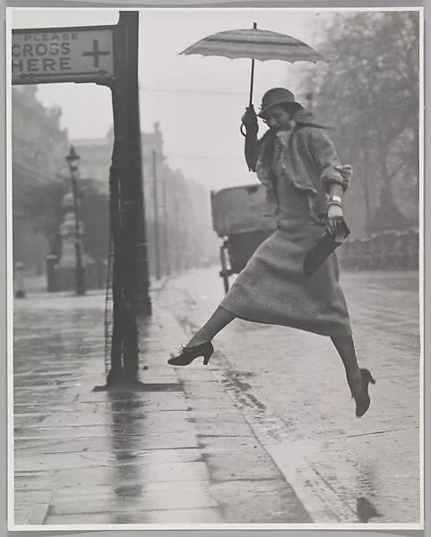 Jumping a Puddle — Martin Munkácsi