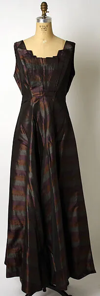 Evening dress — Elizabeth Hawes