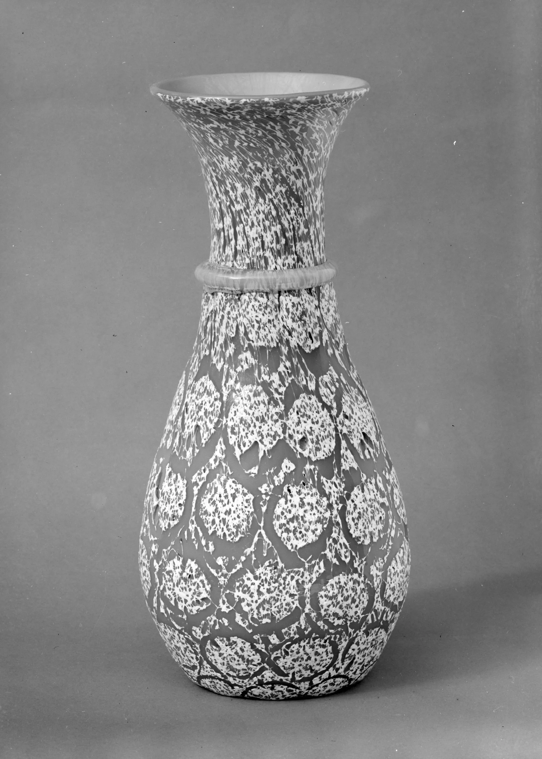 Vase — Reading Artistic Glass Works