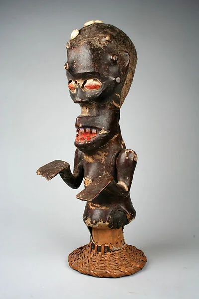 Head Crest: Figure — Unknown